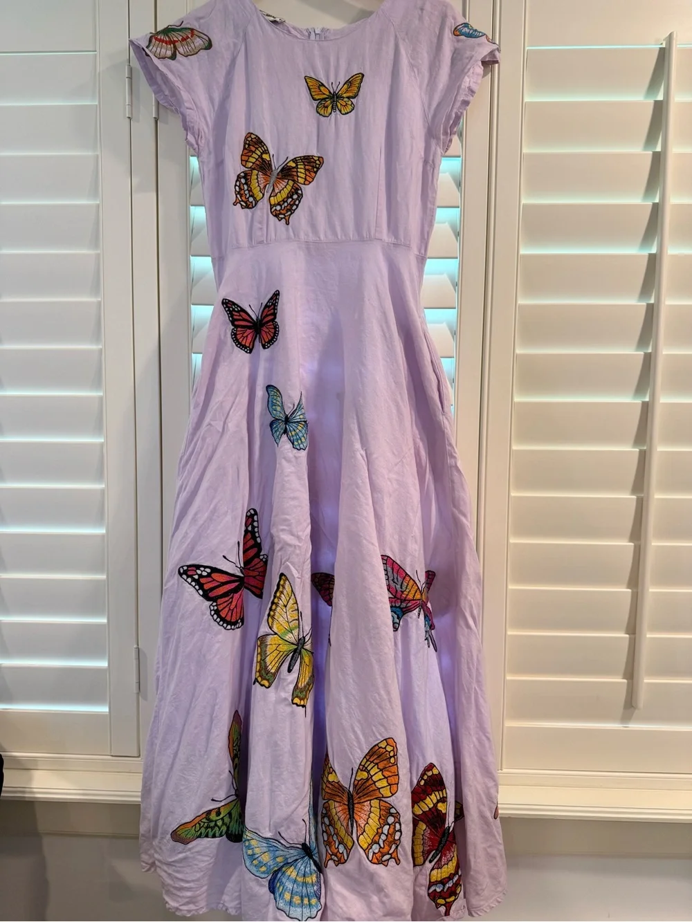 Fanm Mon Lavender Butterfly Embroidered
Papiyon Maxi Dress - Picture 1 of 16